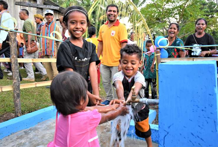 MOP INAGURA BEE-MOOS IHA BELEKASAK, PM TAUR HUSU KUIDADU FASILIDADE